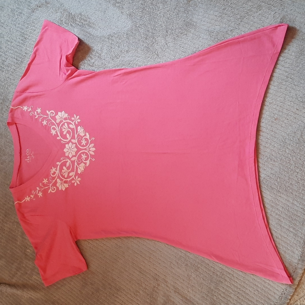 D & Co. Tunic. NWOT